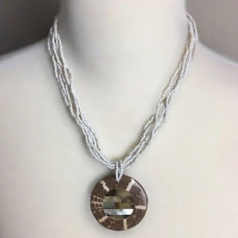 White Seed Bead Necklace Mother of Pearl Shell Pendant Button Loop Closure